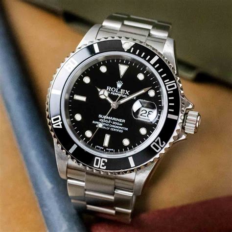 Rolex Submariner Date 40 16610LN 2009 Rehaut SEL SL